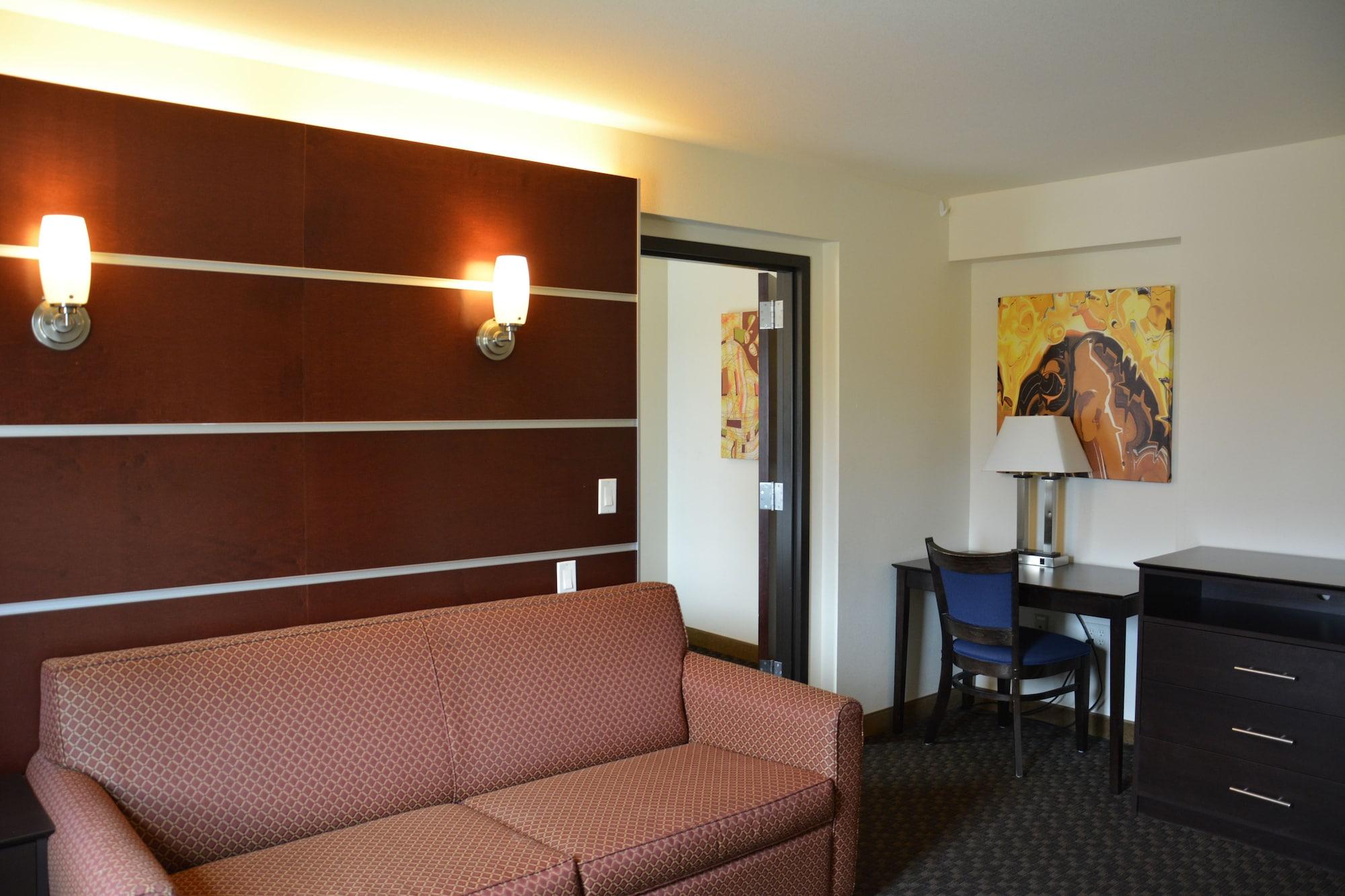 Days Inn & Suites By Wyndham Milwaukee Ngoại thất bức ảnh