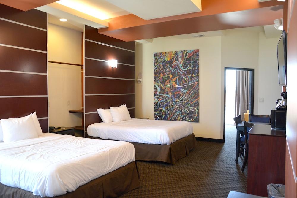 Days Inn & Suites By Wyndham Milwaukee Ngoại thất bức ảnh